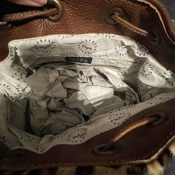 Myra bag with drawstring closure and an adjustable strap. New with tags - Picture 4 of 7